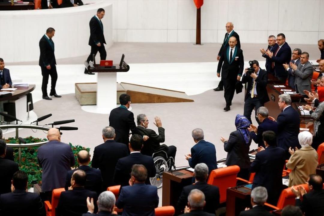 Deniz Baykal'la ilgili son dakika gelişmesi! Meclis'te yemin etti