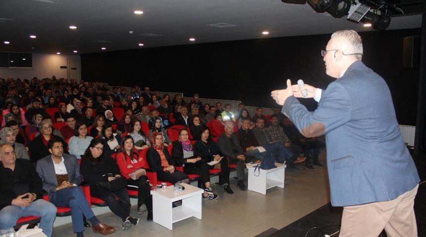 Alanya Belediyesi&rsquo;nden personeline eğitim