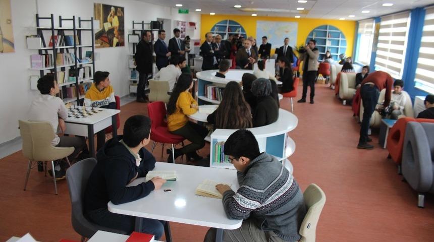 &ldquo;Elazığ Her Yerde Okuyor&rdquo; projesi