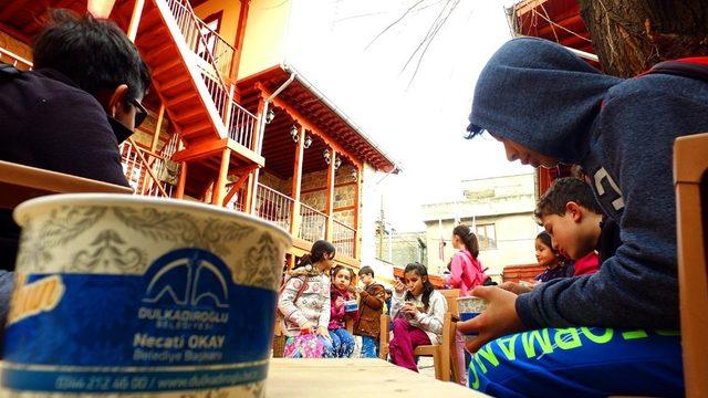 Kahramanmaraş’ta öğrenciler tarihi yerinde öğreniyor