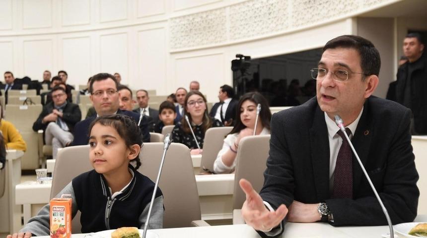 GSO Başkanı &Uuml;nverdi, Gazişehir &Ouml;ğrenci Meclisi&rsquo;ne katıldı