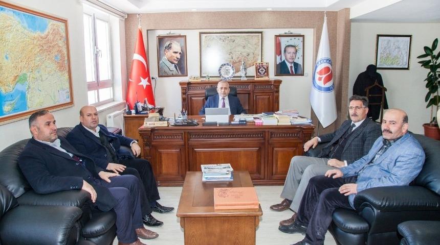 Başkan Er’den Rektör Pakiş’e ziyaret