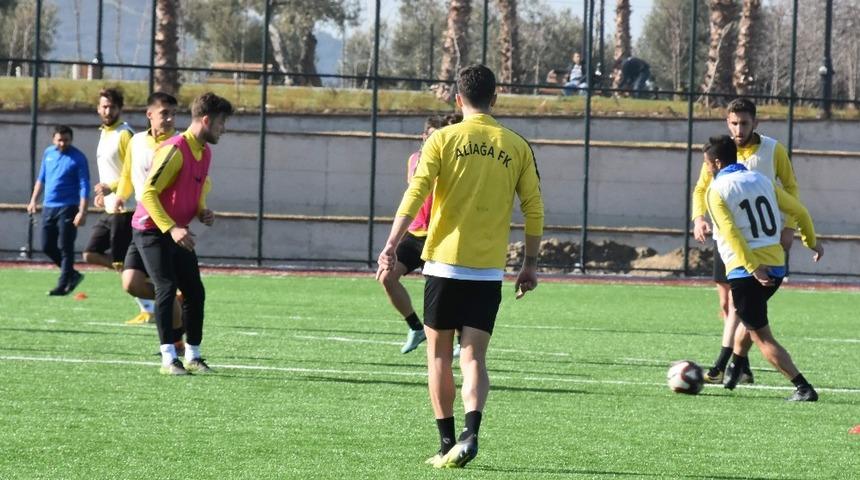 Lider Aliağaspor FK, Tavşanlı Linyitspor&rsquo;u konuk edecek