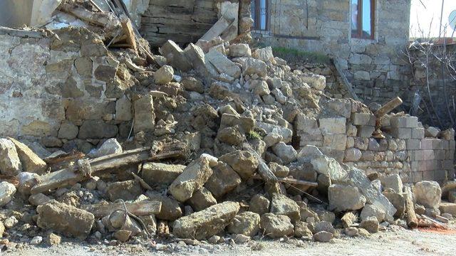 Ayvacık'taki deprem Türkiye'nin batısını salladı, ilçede okullar tatil (3)