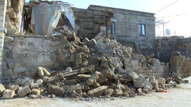 Ayvacık'taki deprem Türkiye'nin batısını salladı, ilçede okullar tatil (3)