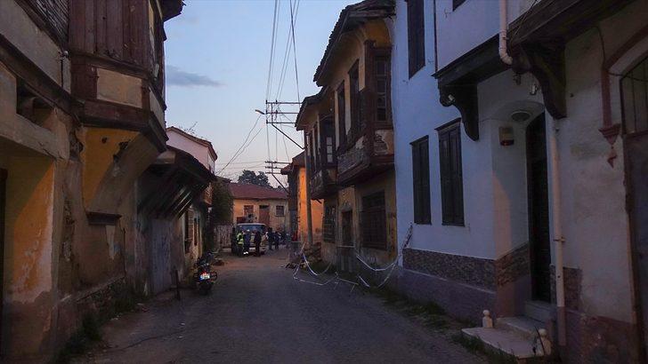 Bu binayı elektrik direği ayakta tutuyor! G1