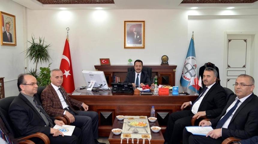 Vali Şent&uuml;rk&rsquo;ten Milli Eğitim M&uuml;d&uuml;rl&uuml;ğ&uuml;ne ziyaret