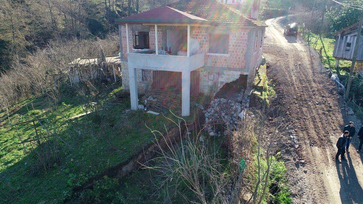 AFAD inceledi, hemen harekete geçildi! Heyelan riski üzerine evler boşaltıldı G1