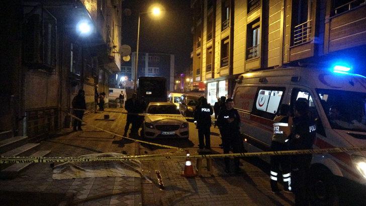 Sutangazi'de korkunç anlar! Olay yerinde hayatını kaybetti G2