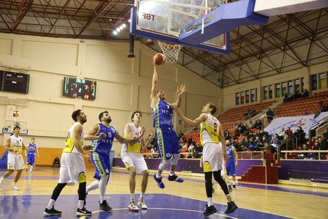 Denizli Basket 117 gündür yenilgi yüzü görmedi