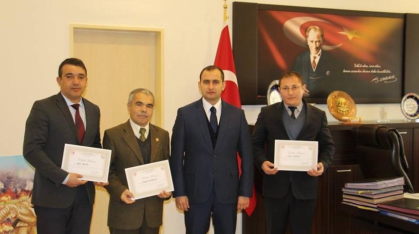 Dumlupınar İl&ccedil;e Hakem Heyeti&rsquo;ne takdir belgesi