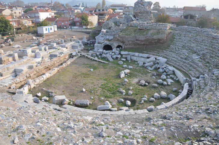 İznik'teki Roma Tiyatrosu 10 yıldır kapalı bekliyor G5
