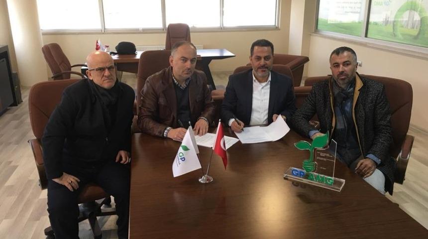 Tavuk &ccedil;iftliği atıklarının bertarafı i&ccedil;in ortak &ccedil;alışma