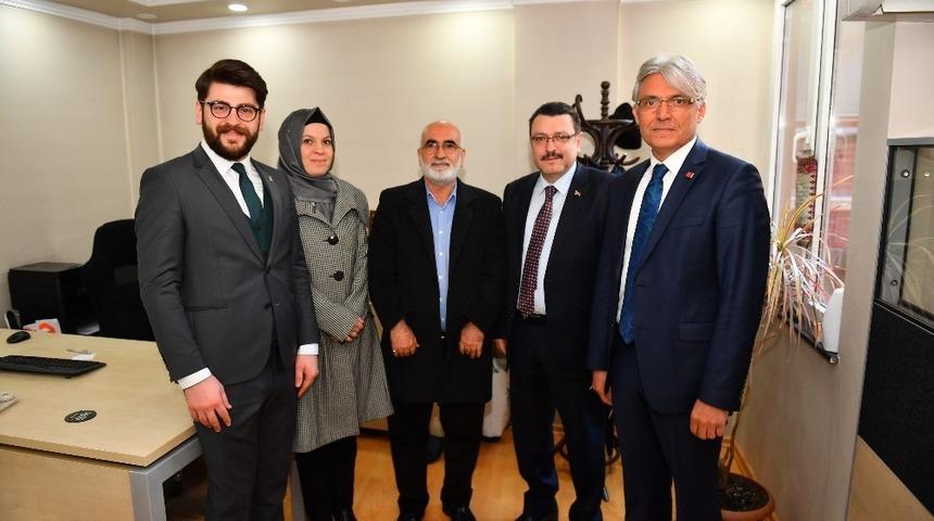 Başkan Gen&ccedil;, iş adamlarıyla g&ouml;r&uuml;şt&uuml;