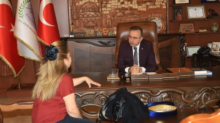 Nevşehir Belediye Başkanı Seçen, halkın sorunlarına çözüm buluyor