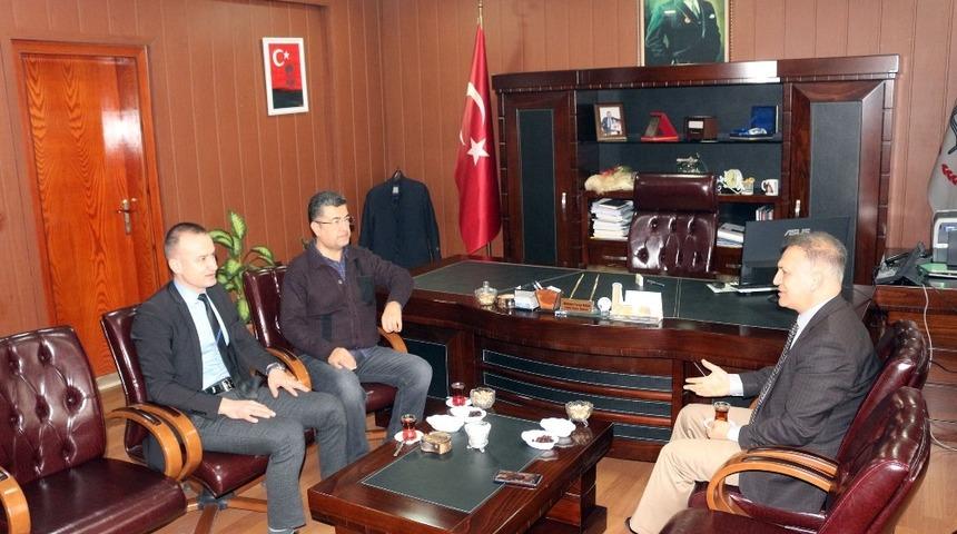 Ağrılı T&uuml;rk Halk M&uuml;ziği Sanat&ccedil;ısı Parlak&rsquo;tan Tekin&rsquo;e Ziyaret