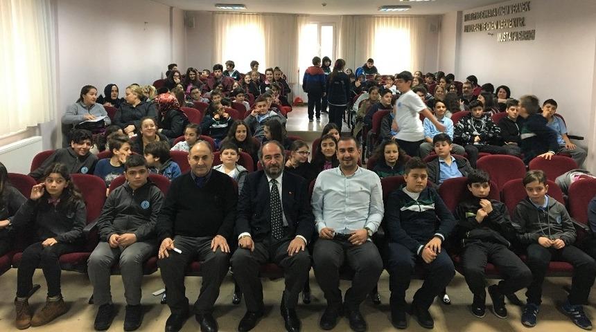 Muzaffer Ilıcak: "Bedenimizi spor yaparak koruyabiliriz"