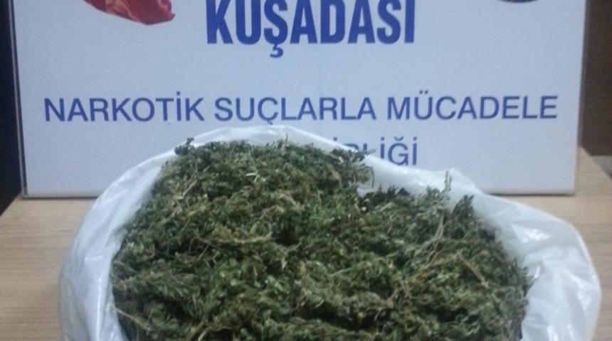 Kuşadası&rsquo;nda uyuşturucu operasyonu; 3 g&ouml;zaltı