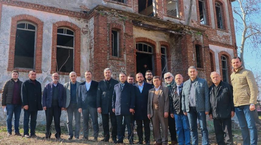 Başkan Yıldız&rsquo;dan, Taş Mektep&rsquo;teki restorasyon &ccedil;alışmalarına inceleme