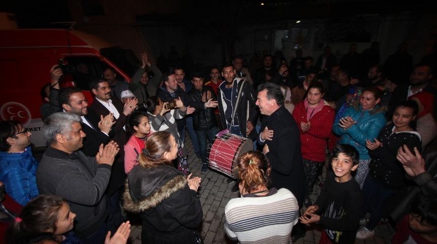 &Uuml;mmet Akın&rsquo;dan Ilıcabaşı&rsquo;na davulu zurnalı ziyaret