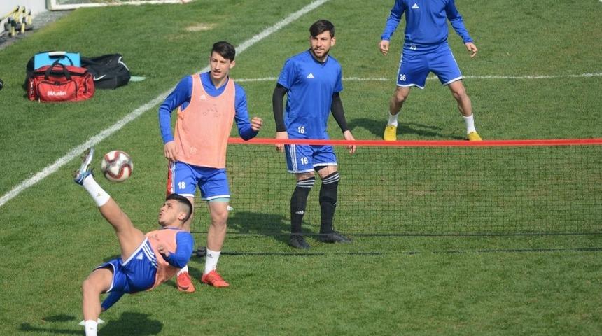 Manisa BBSK&rsquo;da tek hedef 3 puan