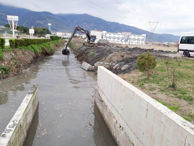 Kuşlubahçe’de dere temizliği tamamlandı