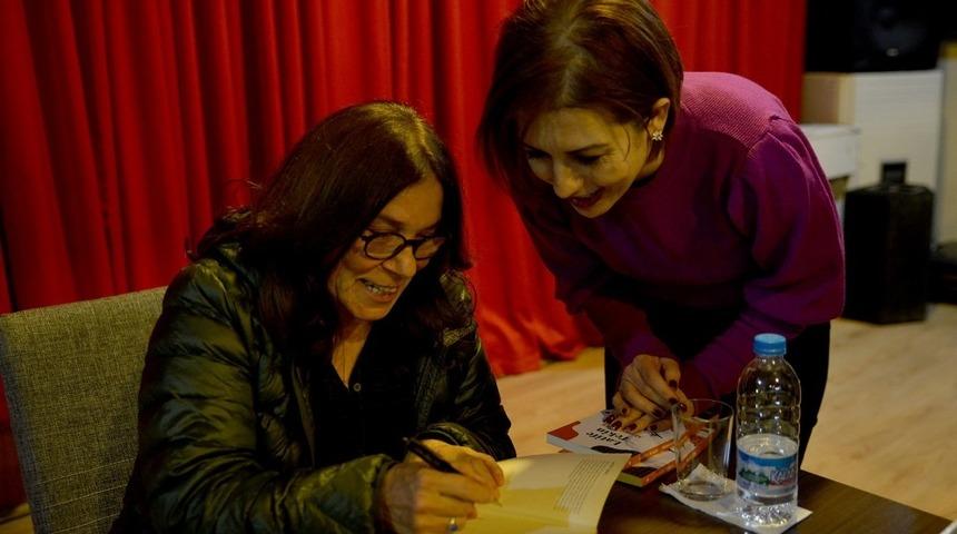 Yazar Latife Tekin Eskişehirliler ile buluştu