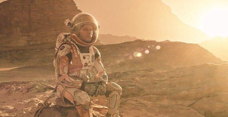 DÜNYA'DA 90 KİLO OLAN BİRİ MARS'TA KAÇ KİLODUR?