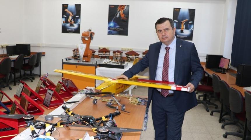 Rekt&ouml;r adayı Prof. Dr. Raif Bayır resmi başvurusunu ger&ccedil;ekleştirdi