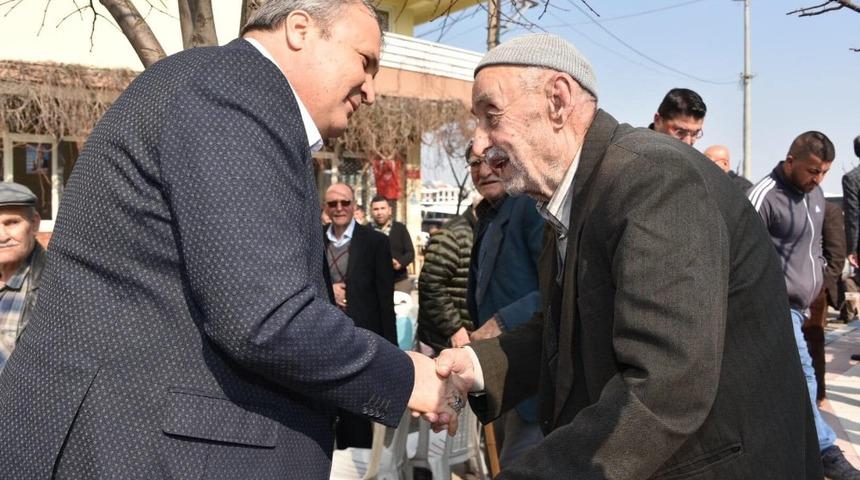 Başkan &Ccedil;er&ccedil;i Yenimahalle&rsquo;de vatandaşla buluştu