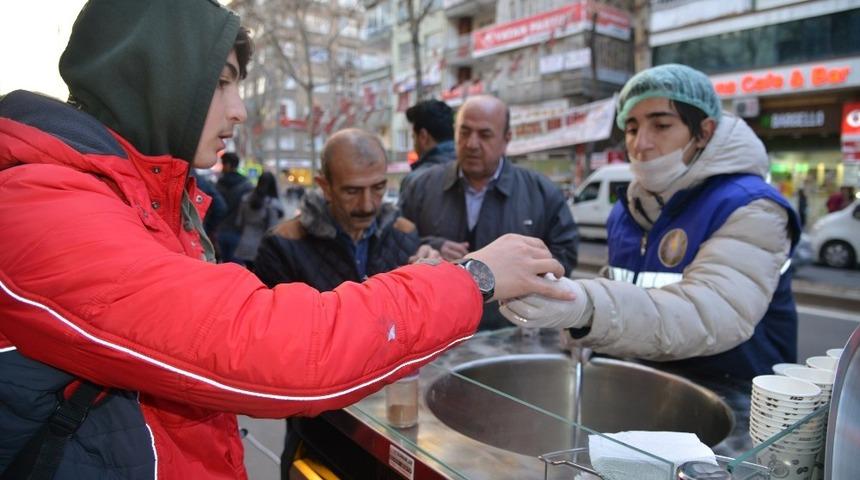 Diyarbakır&rsquo;da ikram arabaları hizmet vermeye başladı