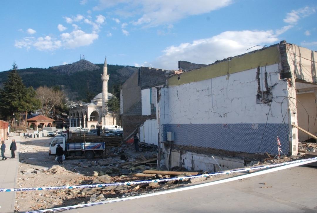 Tokat&rsquo;ta iki tarihi eser arasındaki engel kalkıyor