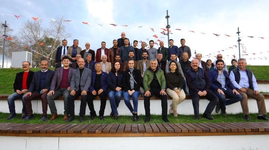 Başkan adayı S&ouml;zen, se&ccedil;im &ccedil;alışmalarını s&uuml;rd&uuml;rd&uuml;