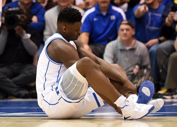 Zion Williamson ayakkabısı parçalanınca sakatlandı G4