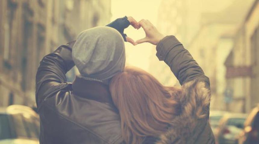 &Ccedil;irkin sevgili arayan kadına Twitter'da gelen komik yanıtlar