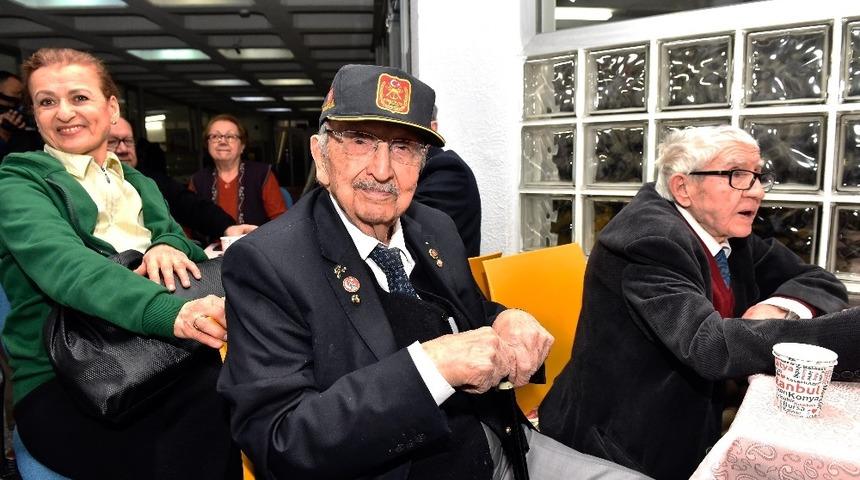 Başkent&rsquo;te bulunan &rsquo;Yaşlılar ve Gen&ccedil;ler Bilgi Erişim Merkezi&rsquo; yoğun ilgi g&ouml;r&uuml;yor