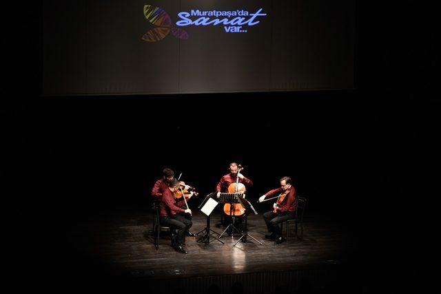 Türkan Şoray sahnesinde Borusan Quartet