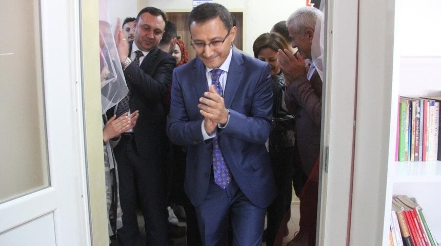 Kazada &ouml;len &ouml;ğrencinin adı k&uuml;t&uuml;phanede yaşatılacak