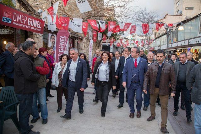 Çerçioğlu ve Günel, Kuşadası esnafını birlikte ziyaret etti