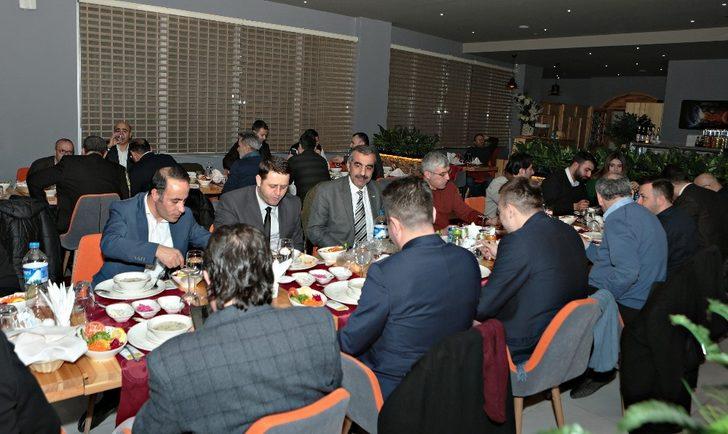 Rektör Çomaklı, İhlas Haber Ajansı yöneticileriyle bir araya geldi G2