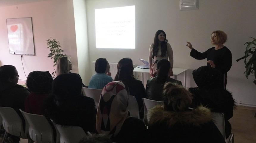 &Ccedil;ocuk Ruh Sağlığı Merkezi &ouml;ğrenci velileri ile bir araya geldi