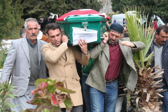 Mabel Matiz'in babası toprağa verildi