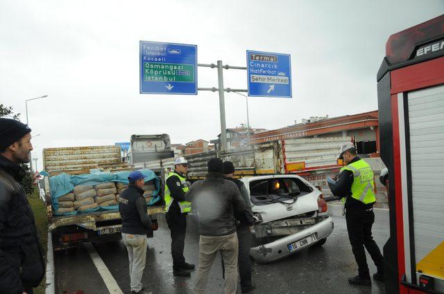 Yalova’da zincirleme kazada 'tabelalar şaşırtıyor' iddiası