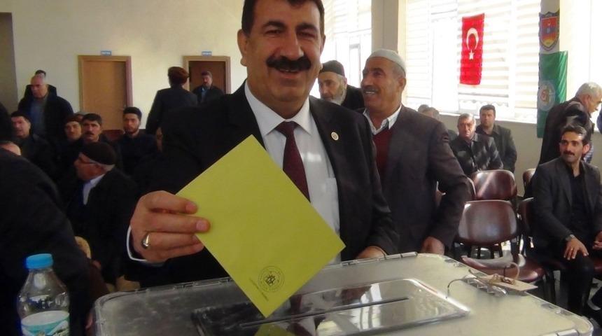 Nihat Çelik, Erciş Ziraat Odası Başkanlığına 6. kez seçildi