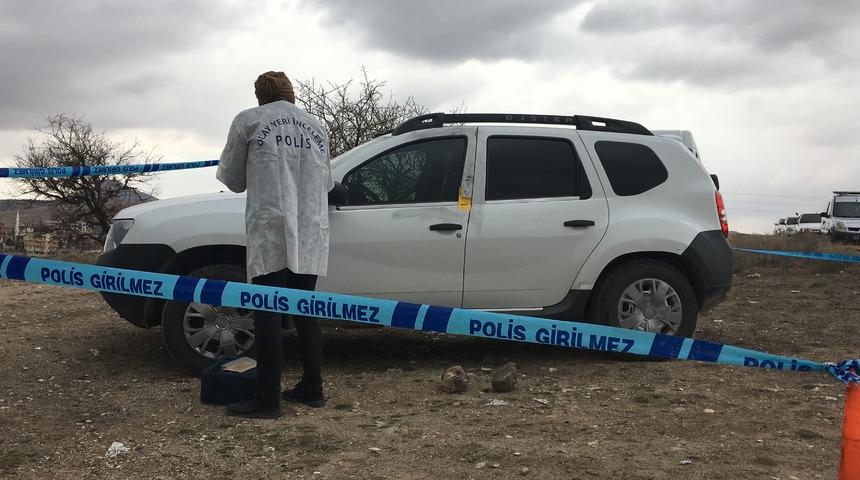 Konya'da bir kişi kayıp olarak aranırken, otomobilde vurulmuş olarak ölü bulundu