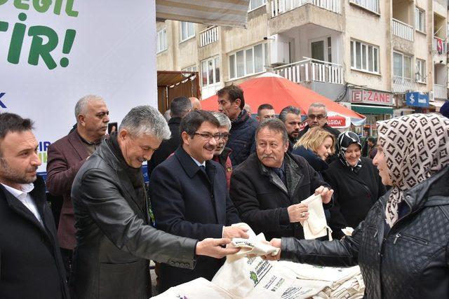 Şehzadeler Belediyesinden 2 bin adet çevreci çanta