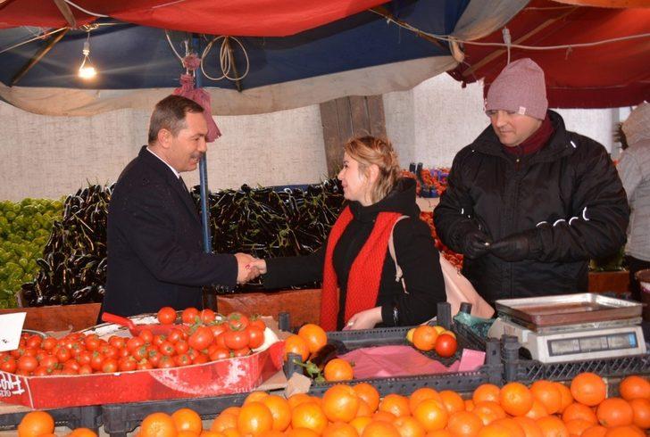 Uysal pazar esnafını ziyaret etti G3