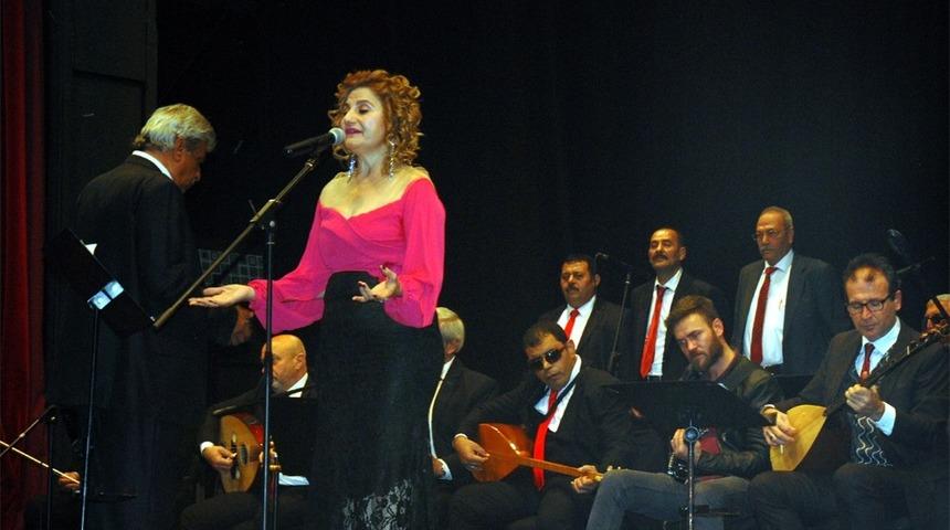 Akyüz: "Müzik tıp bilimine de katkıda bulundu"