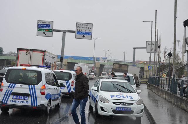 Düğün konvoyundan havaya ateş açıldı, polis alarma geçti