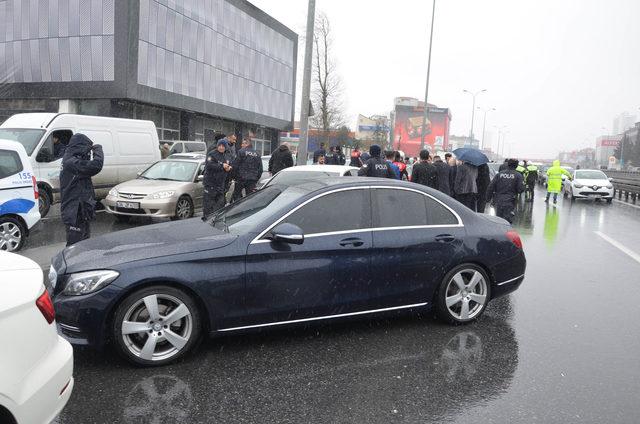 Düğün konvoyundan havaya ateş açıldı, polis alarma geçti